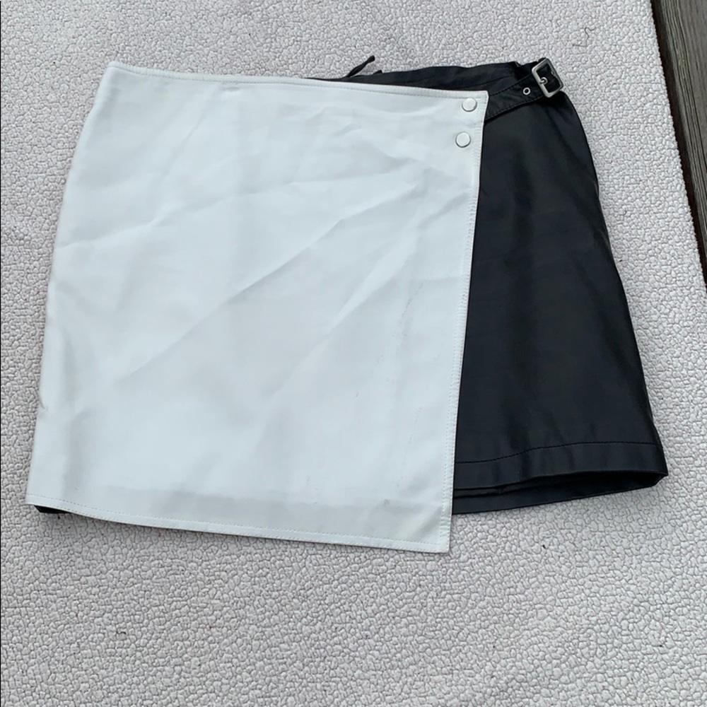 Black and white mini skirt